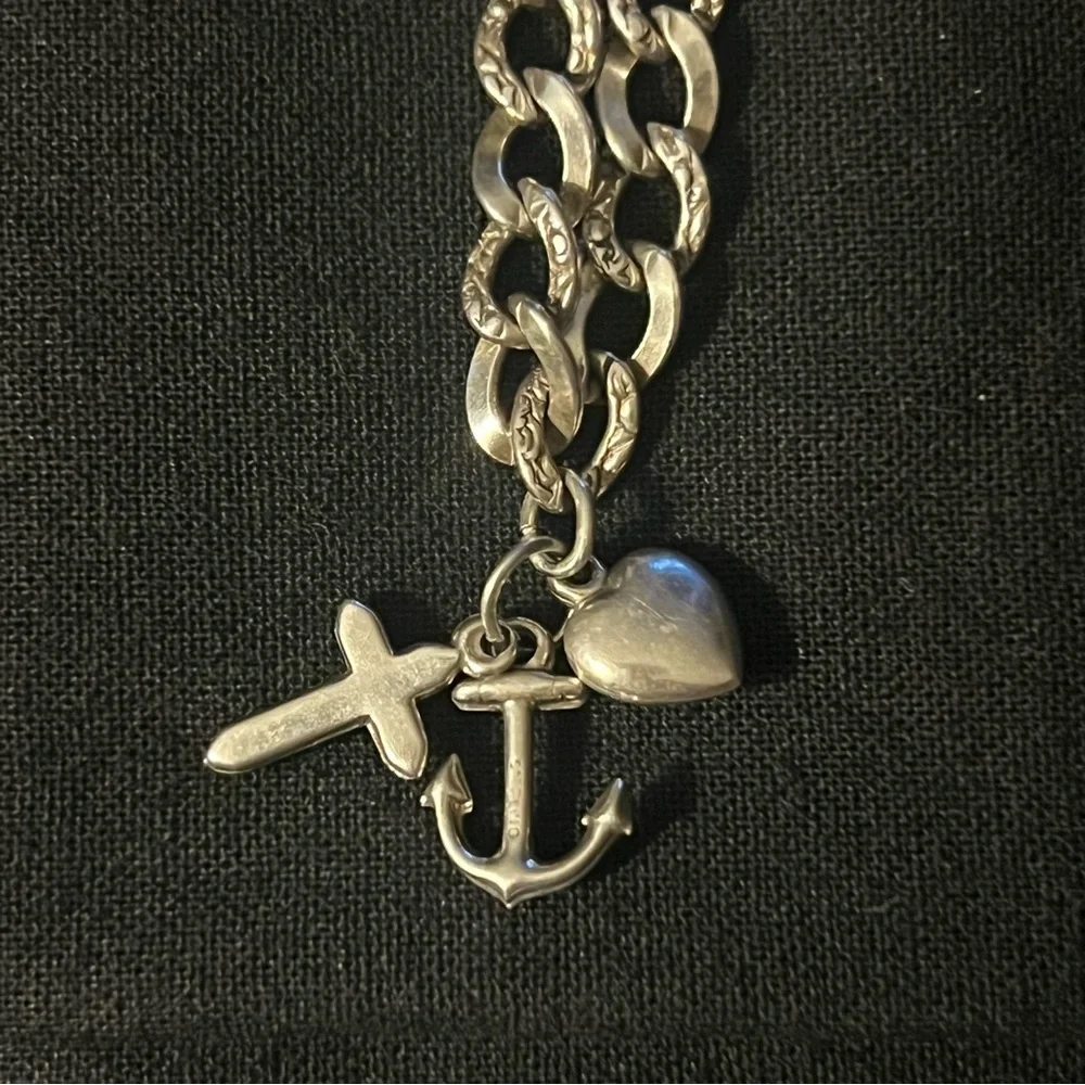 Sterling Silver Charm Bracelet with Cross, Anchor & Heart.  Faith, Hope & Love. - Picture 2 of 8